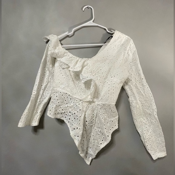 Simplee Apparel Tops - Asymmetrical eyelet top
